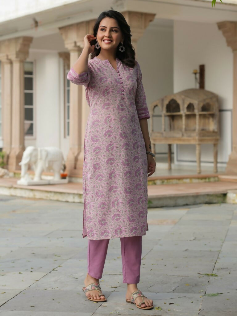 Aramya Straight Soft Cotton Floral Print Women's Kurta - Pink