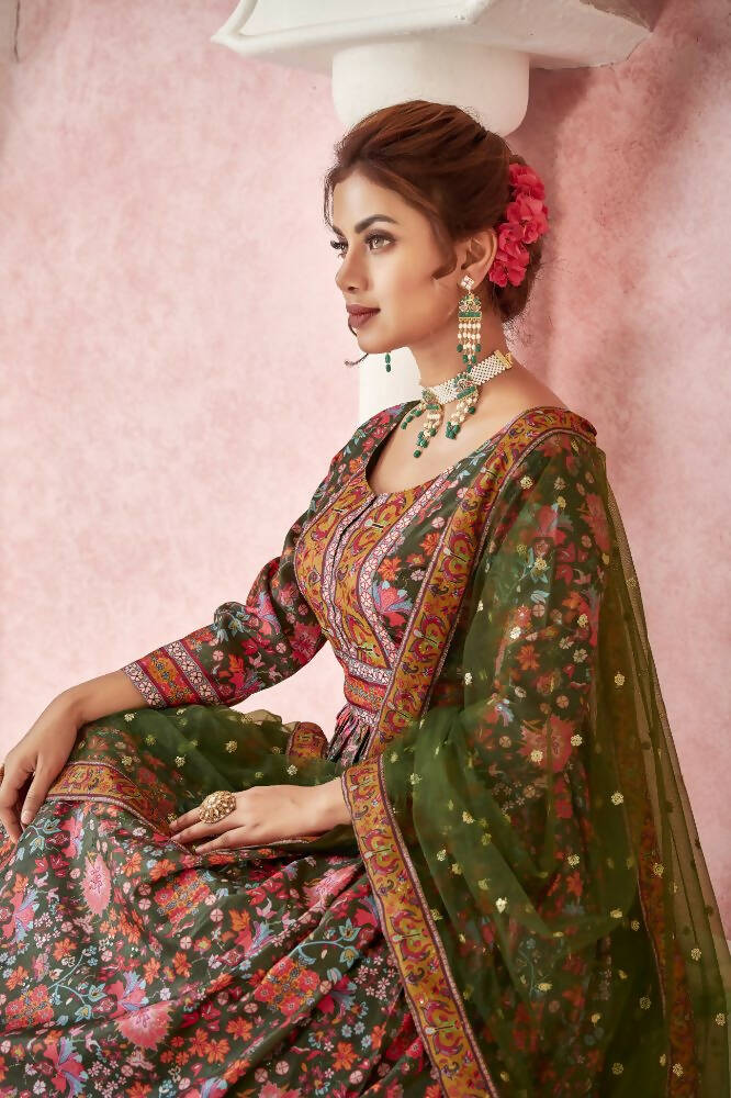 Everywhere Designer Mahendi Dola Silk Gown With Dupatta - Anbazaar