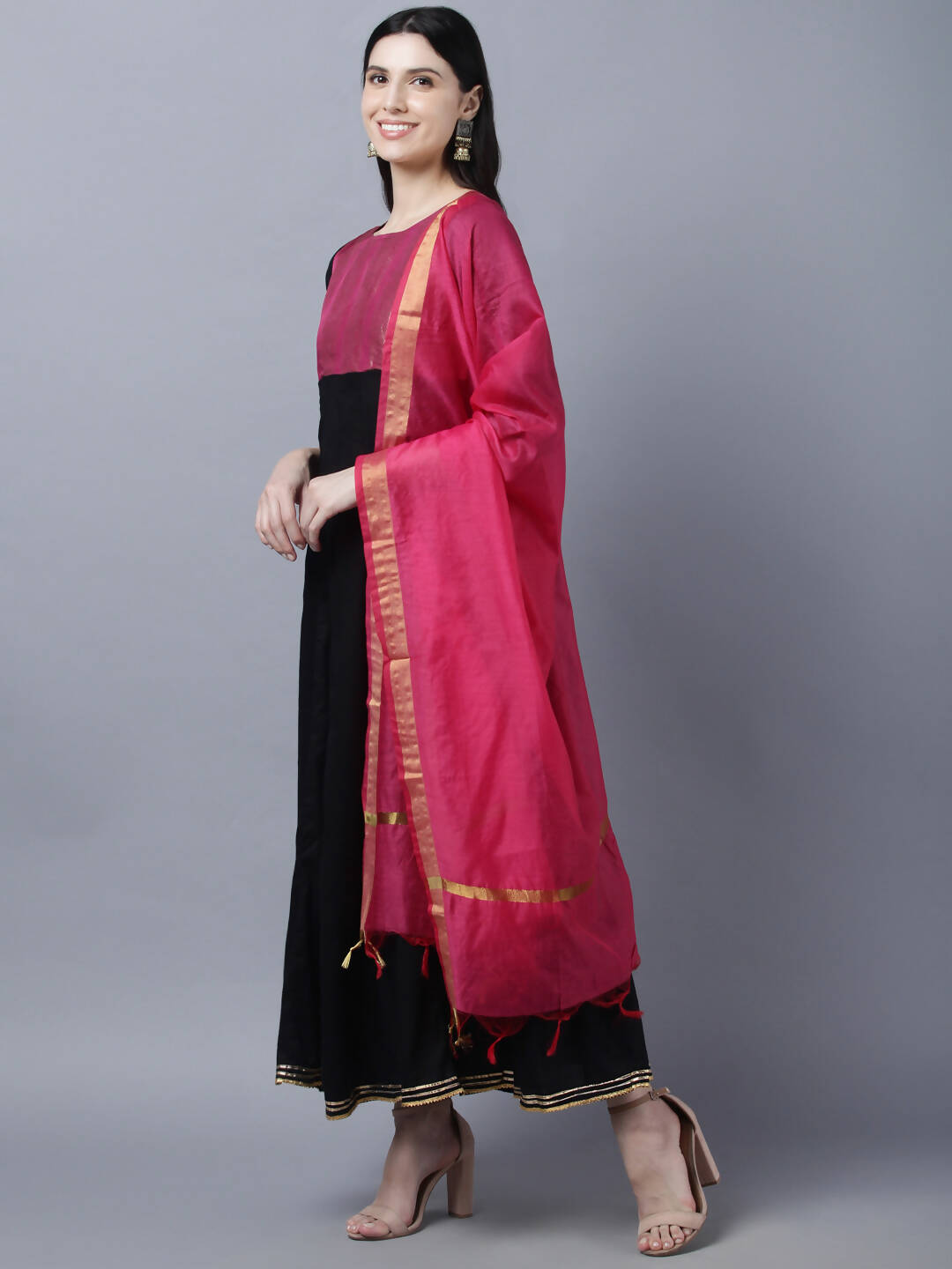 Myshka Women Black Peach-Coloured Colourblocked Cotton Anarkali Kurta
