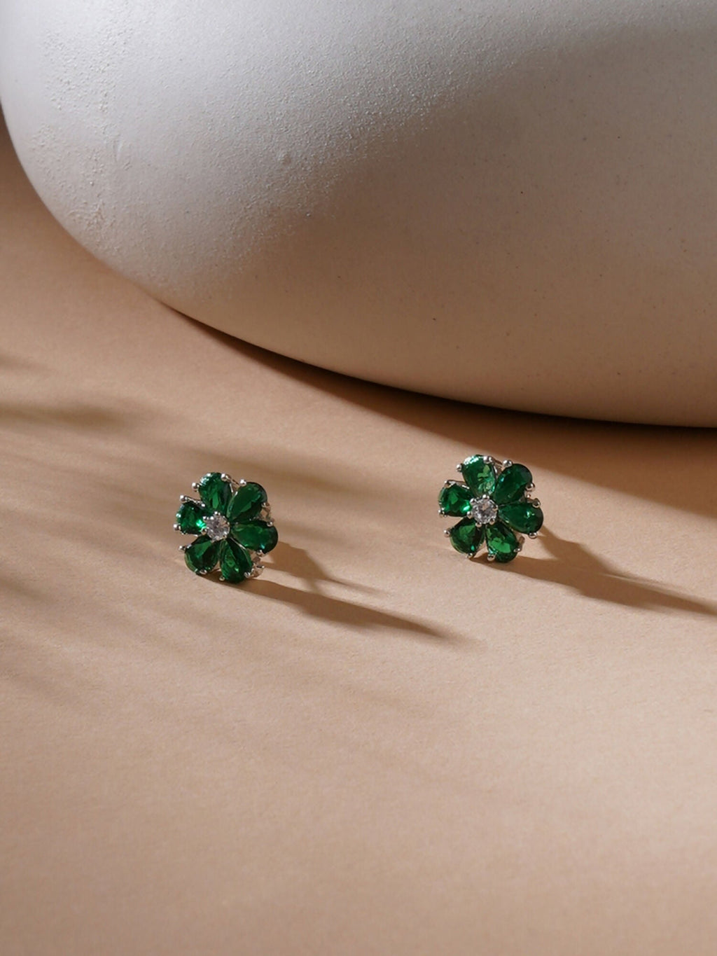 stone stud (green) - Ruby Raang