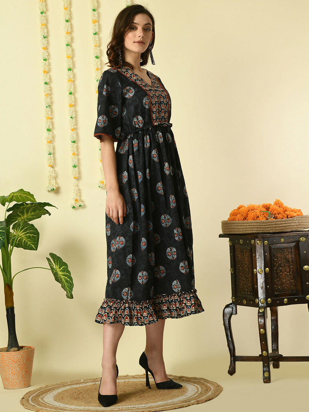 Myshka Women's Black Printed Cotton Party Dress