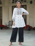 Juniper Women's White Rayon Staple Printed Straight Clothing Set