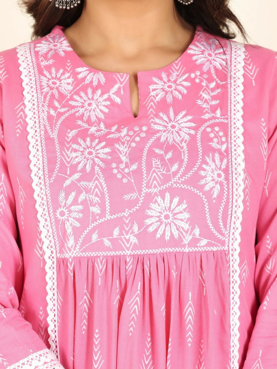 Aramya Pink Rayon Geometric Panelled Kurta for Women