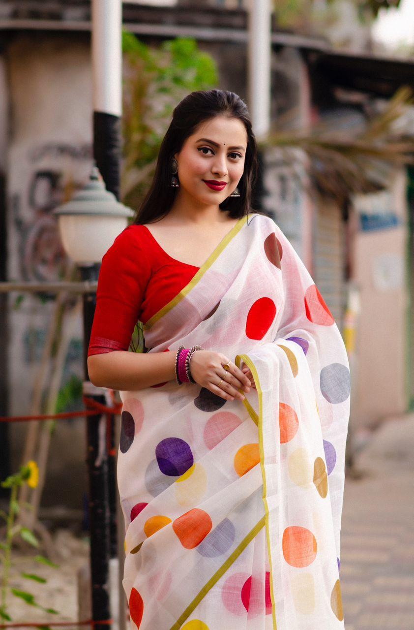 White Pure Linen Ethnic Motifs Saree with Unstitched Blouse - Hiral Fashion