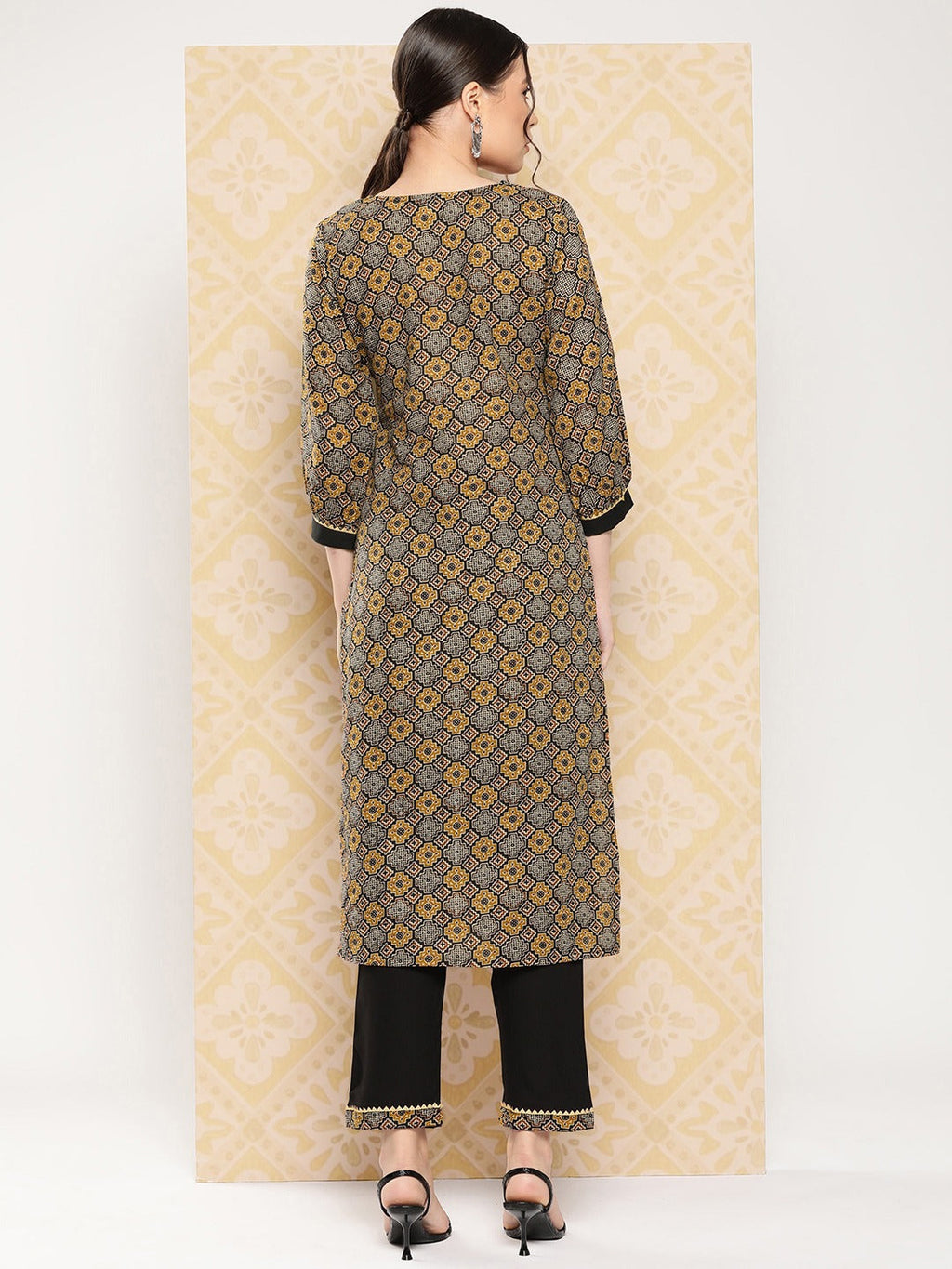 Yufta Geometric Printed Regular Pure Cotton Kurta with Trousers