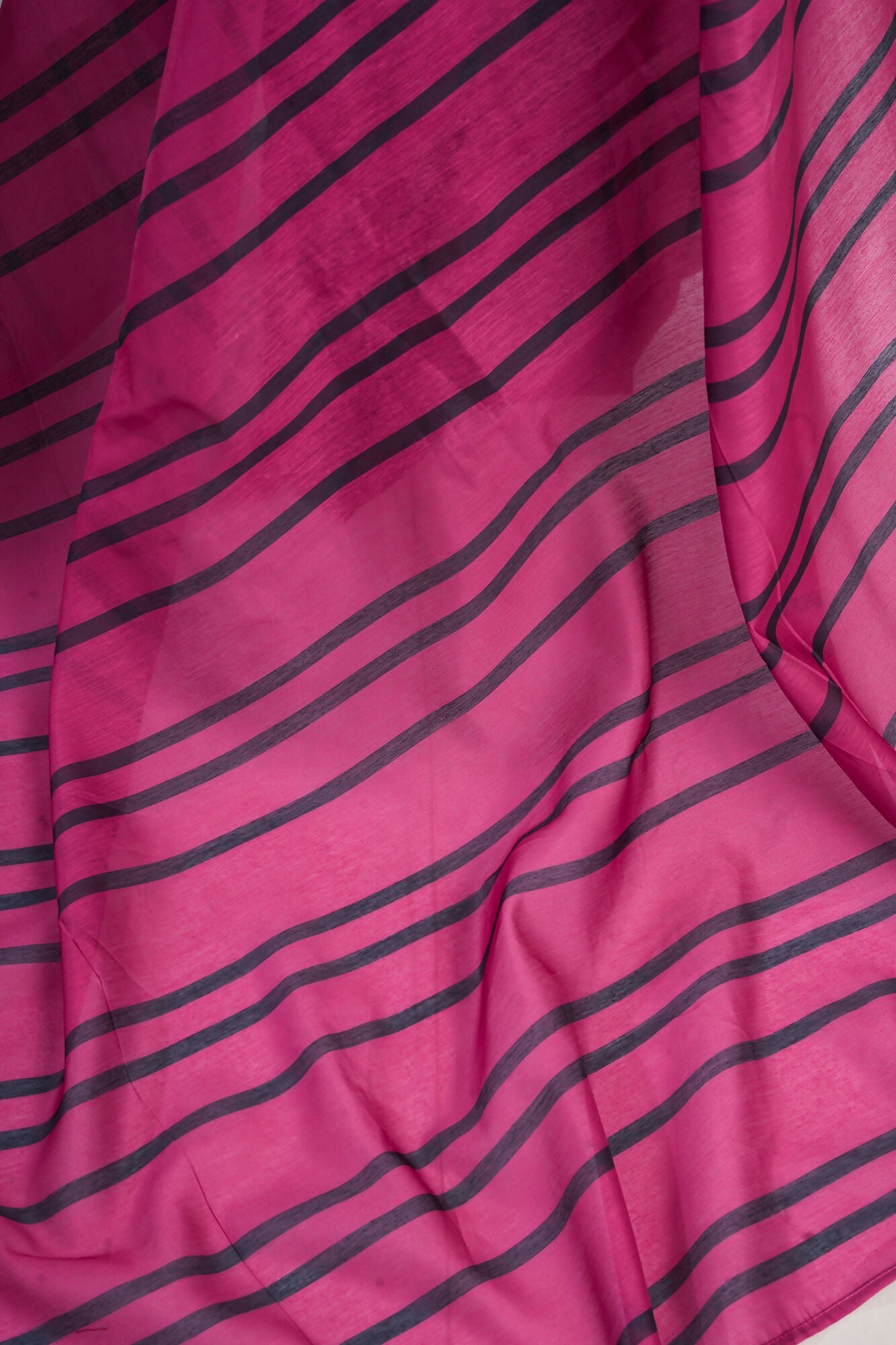Vastranavya Magenta Digital Printed Linen Ready To Wear Designer Saree with Unstitched Blouse