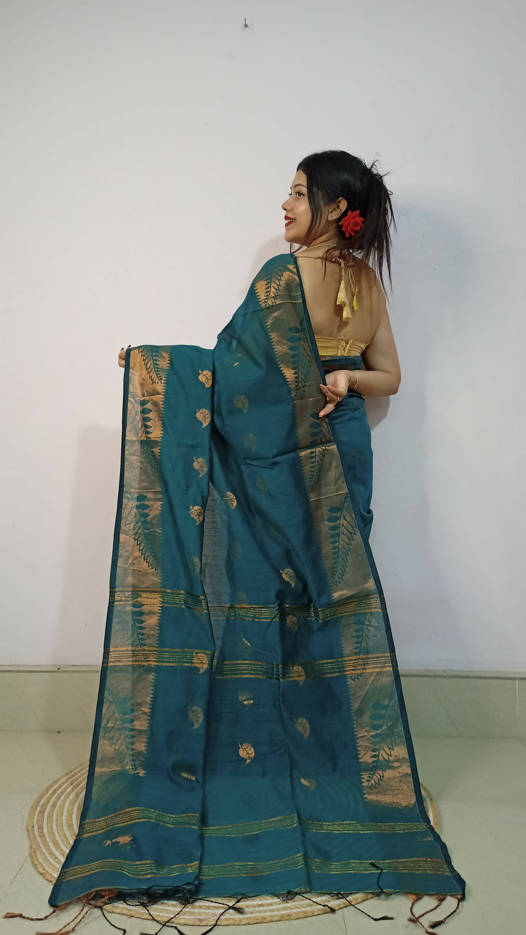 Exclusive Collection Beautiful Purssion Green Cotton Silk Woven Handloom Saree With Running Blouse Piece