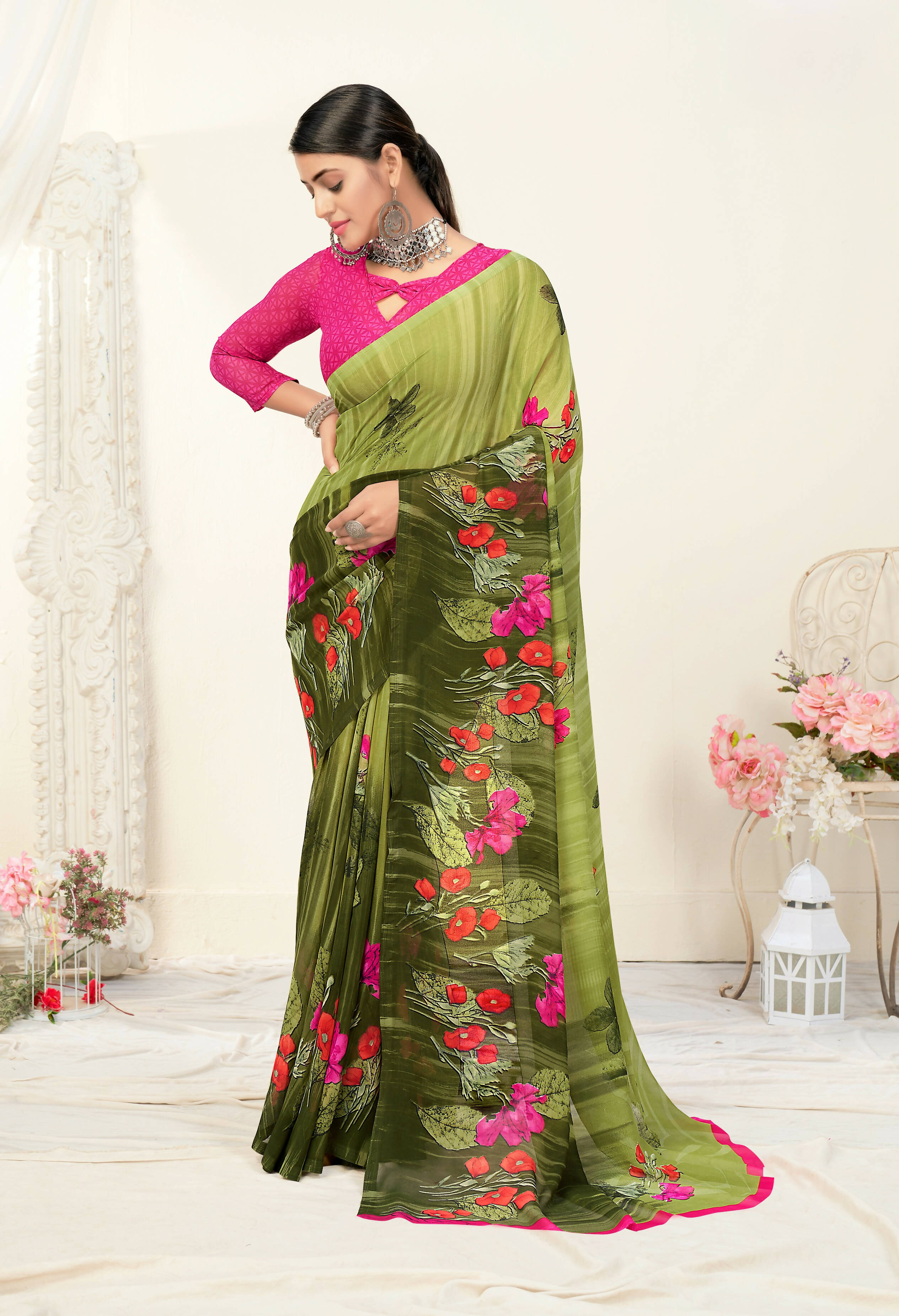 Green Georgette Floral Printed Saree With Unstitched Blouse Piece - Jyoti