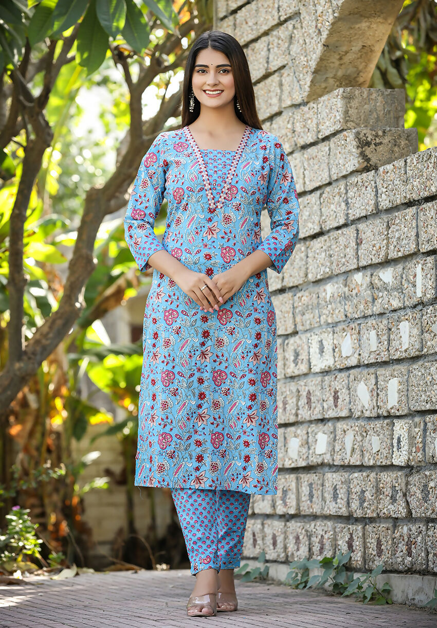 Kaajh Women's Blue Printed Kurta Pant Set With Dupatta