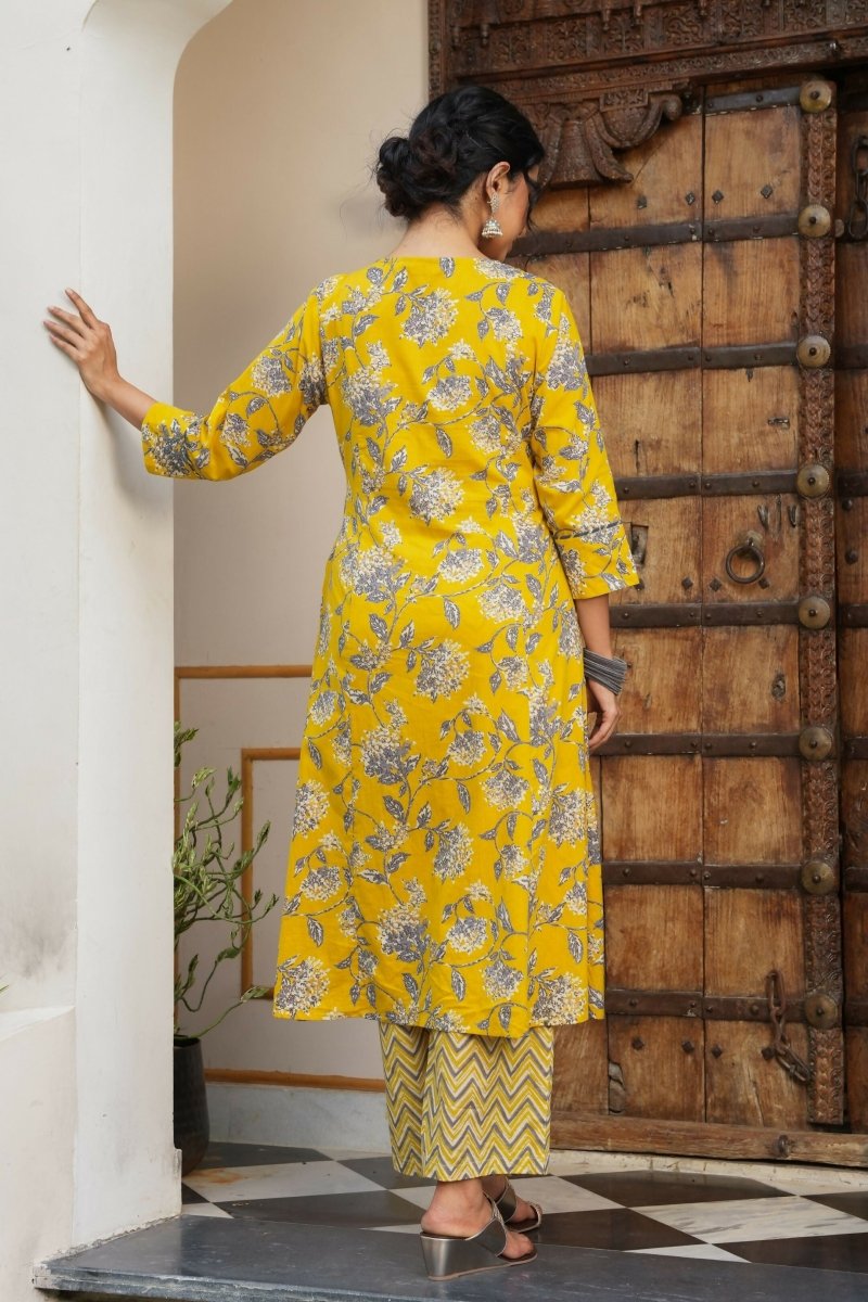 Aramya Anarkali Soft Cotton Gold foil Print Women's Kurta Set - Yellow