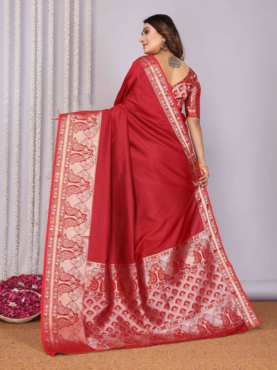 Joban Fashion Red Woven Banarasi Silk Sarees