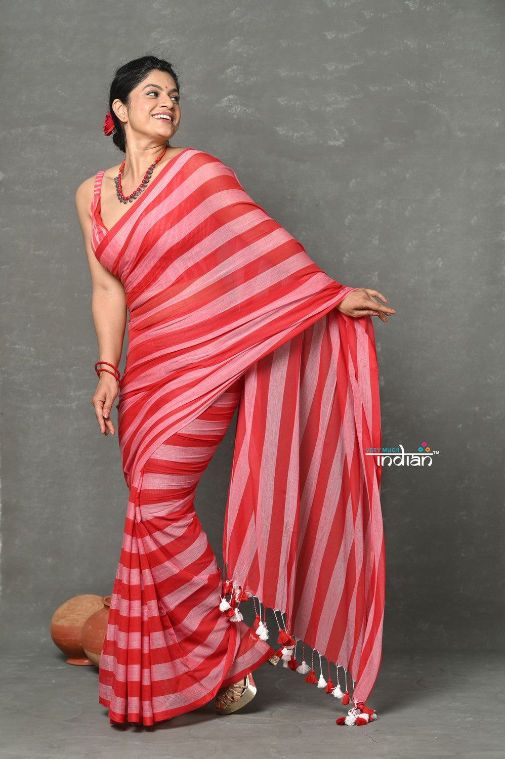 Very Much Indian Designer! High Quality Pure Mul Cotton Handloom Saree - Red