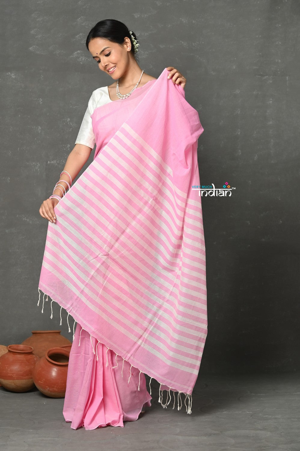 Very Much Indian Tyohaar - Pure Mul Cotton Handloom Saree - Feather Pink
