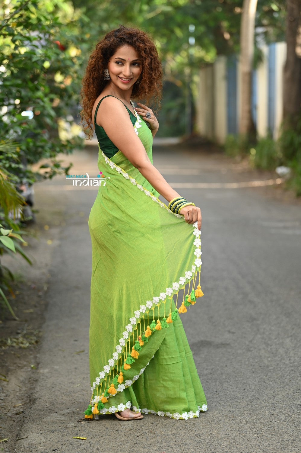 Very Much Indian Taapsee - Designer! Pure Mul Cotton Saree with Sleek Border - Leaf Green