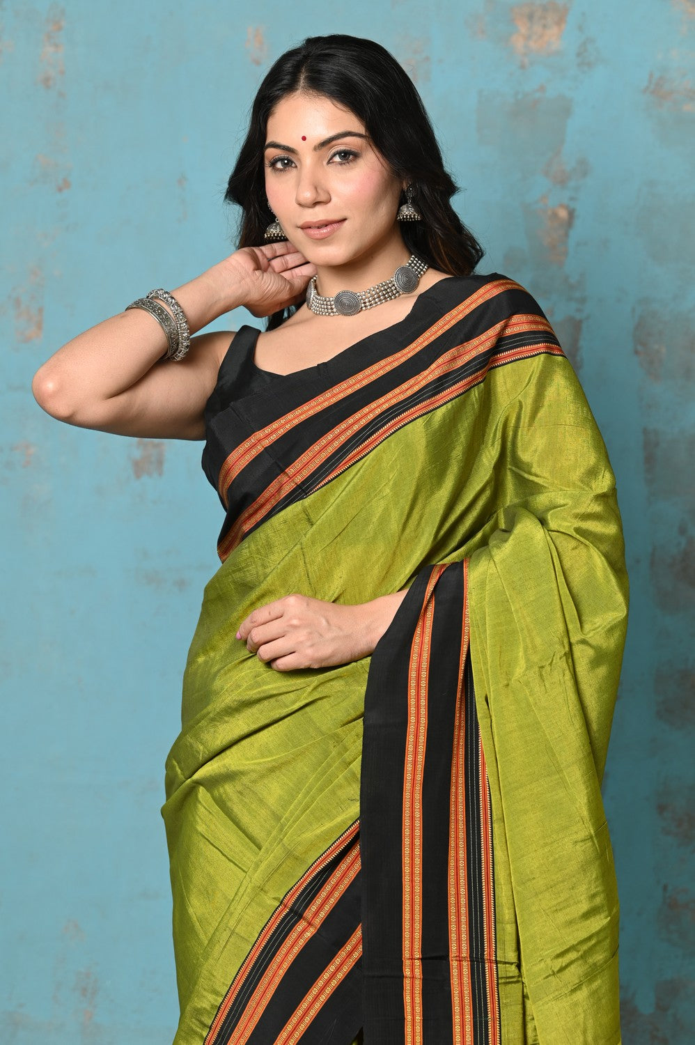 Very Much Indian Tyohaar - Traditional Handloom Dual Tone Green Ilkal Cotton Viscose with Red Pallu