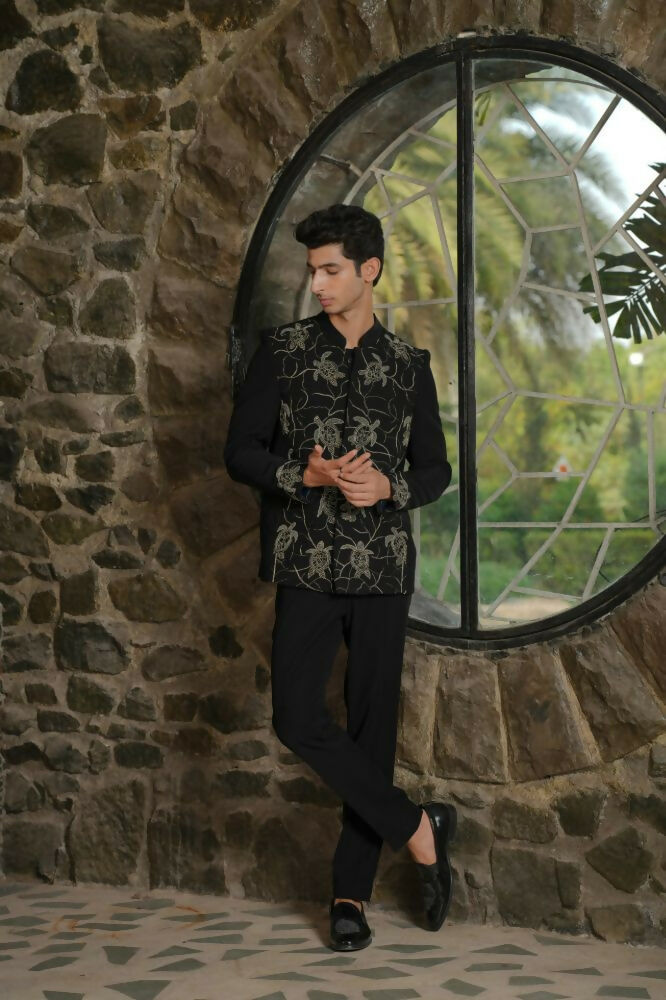 Black Bandhgala With Embroidery – Zardosi Work (Deer) by Hilo Design