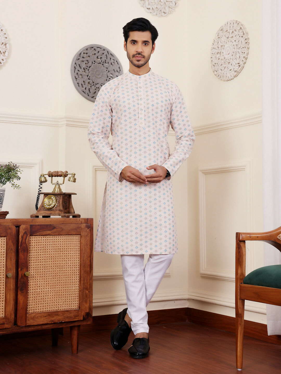 Off White Viscose Chikankari Embroidery Work Men's Rajwadi Kurta Set - Mahotsav