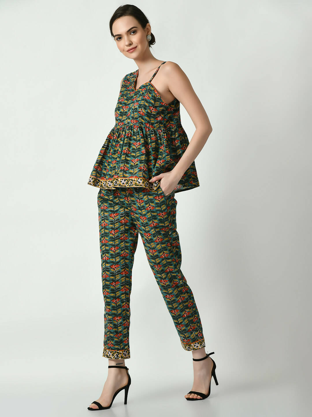 Myshka Women's Green Floral Printed Top