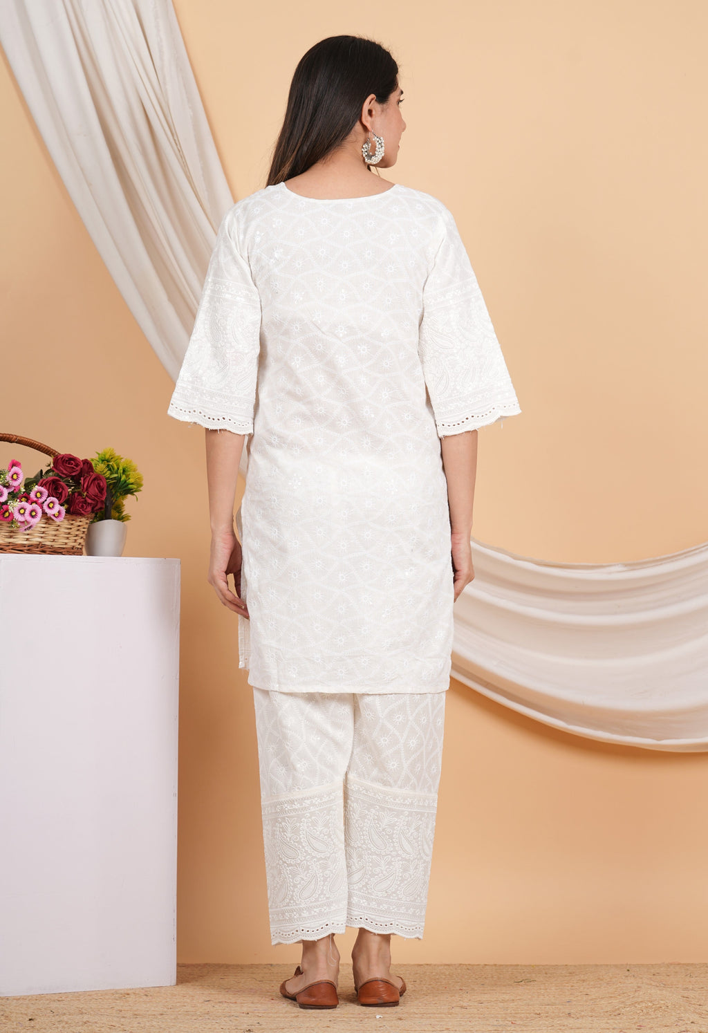 House of RP Women Off-White Cotton Chicken Embroidered Kurta & Pant Set