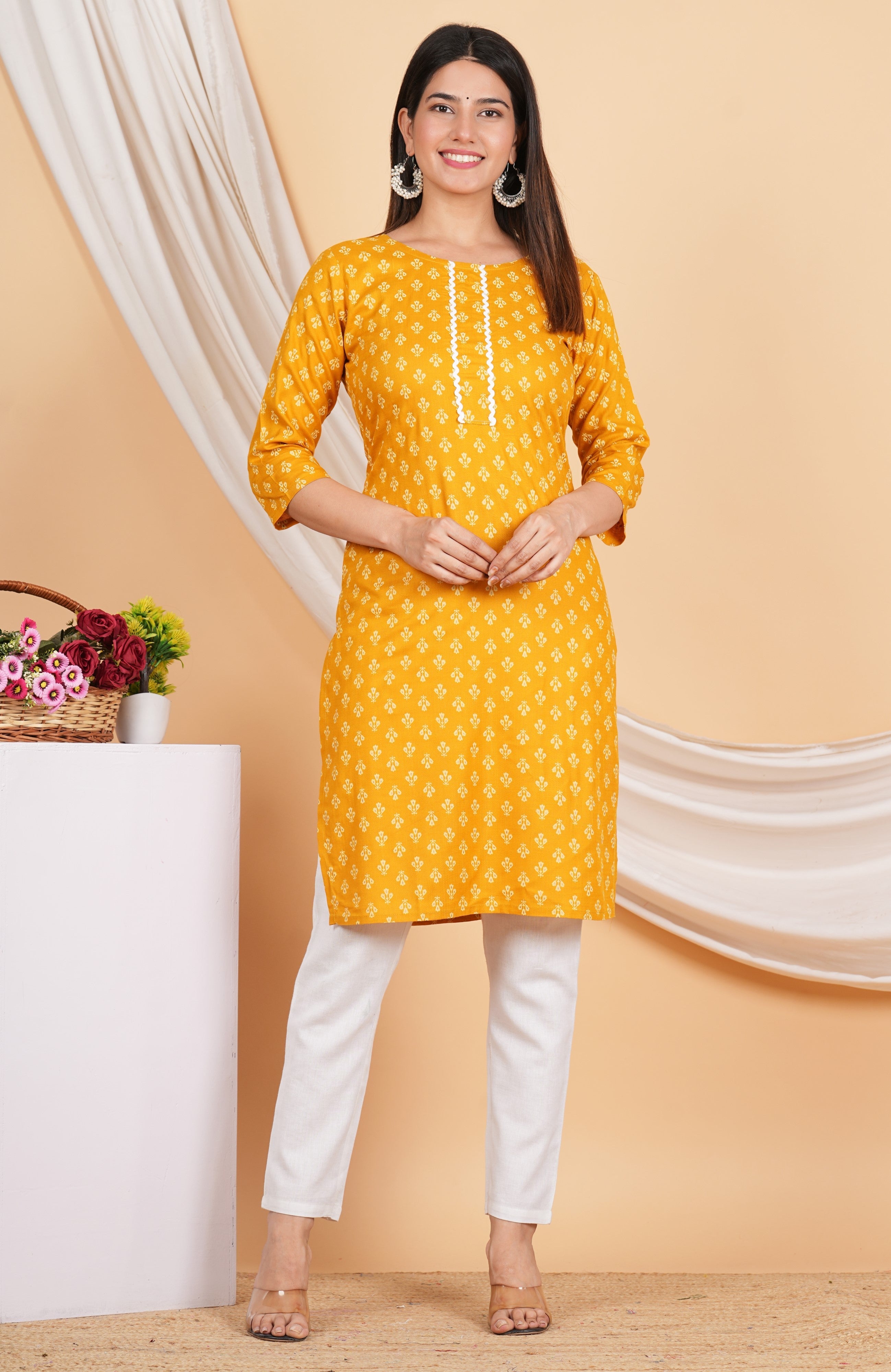 House of RP Women Yellow Rayon Floral Printed Kurta