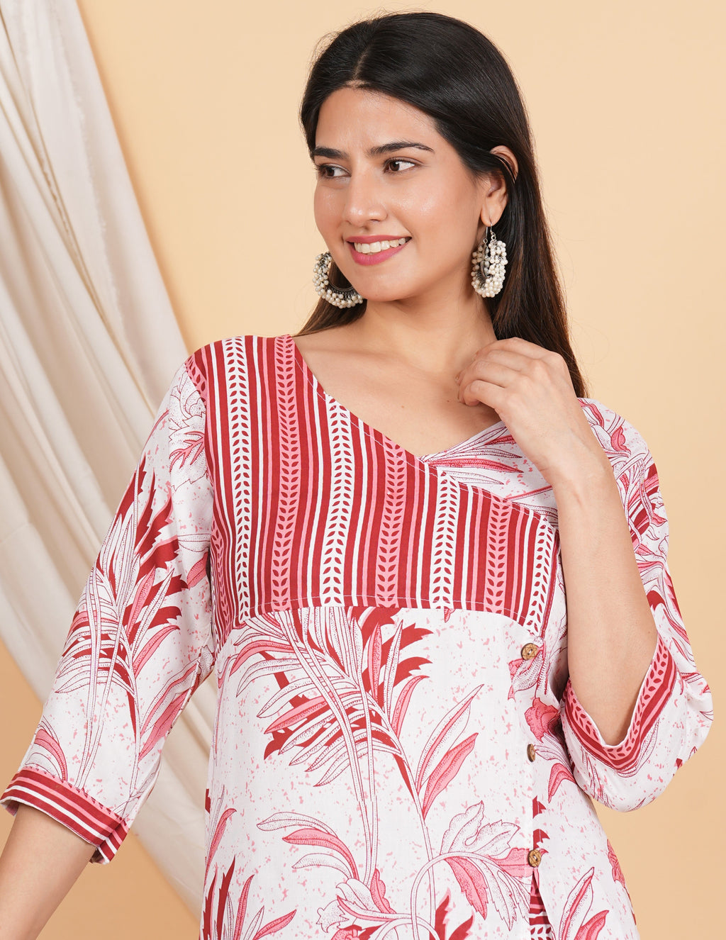 House of RP Women White & Red Rayon Floral Print Kurta & Pant Set