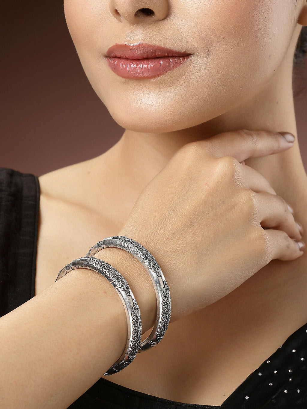 NVR Women's Set of 2 Silver-Toned German Silver Peacock Design Oxidised Kada Bangle