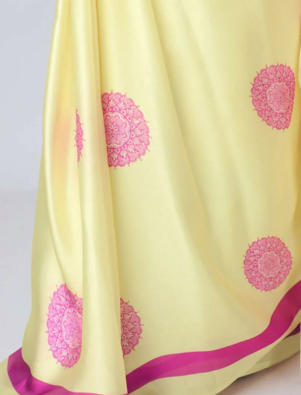 Vastranavya Yellow Mandala Print Free Hand Ready to Wear Saree