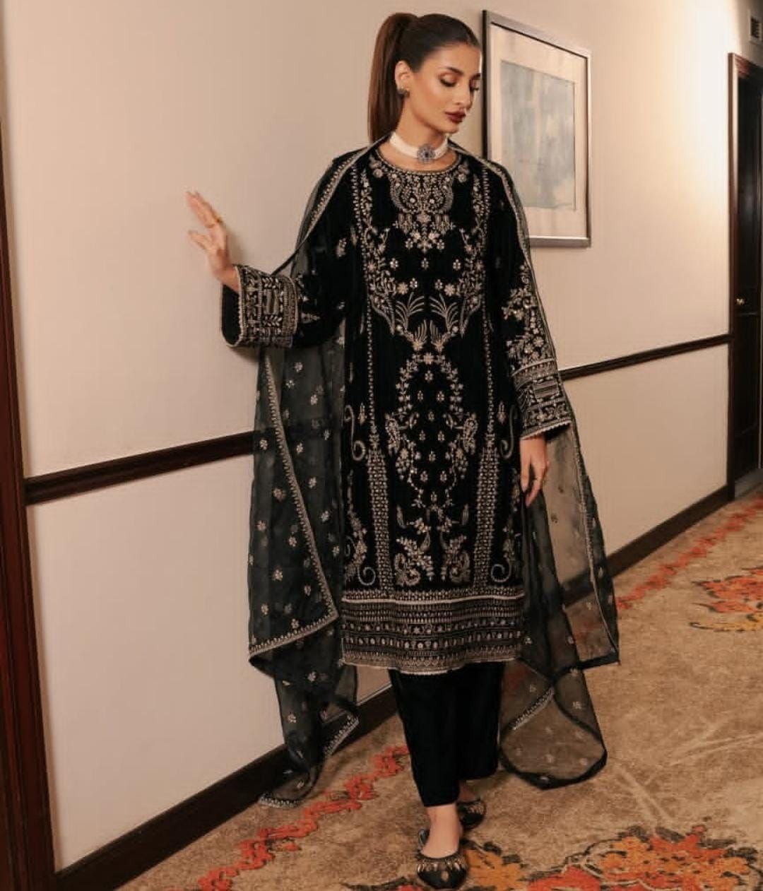Prazu Fashion Black Chinon Silk Embroidered Salwar Suit
