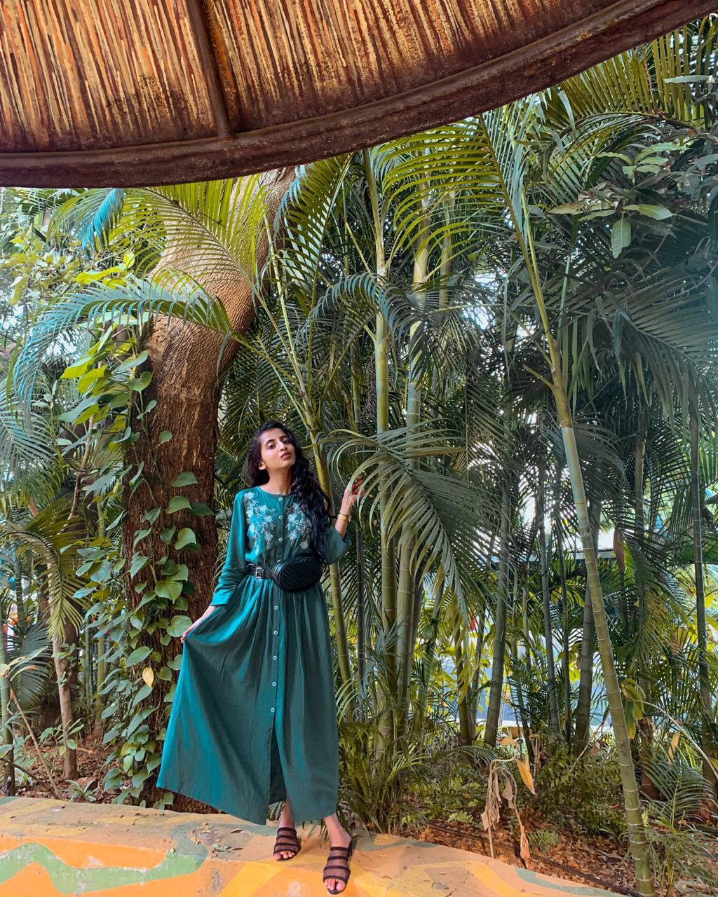 Jompers Women Green & White Yoke Design A-Line Kurta (Teal)