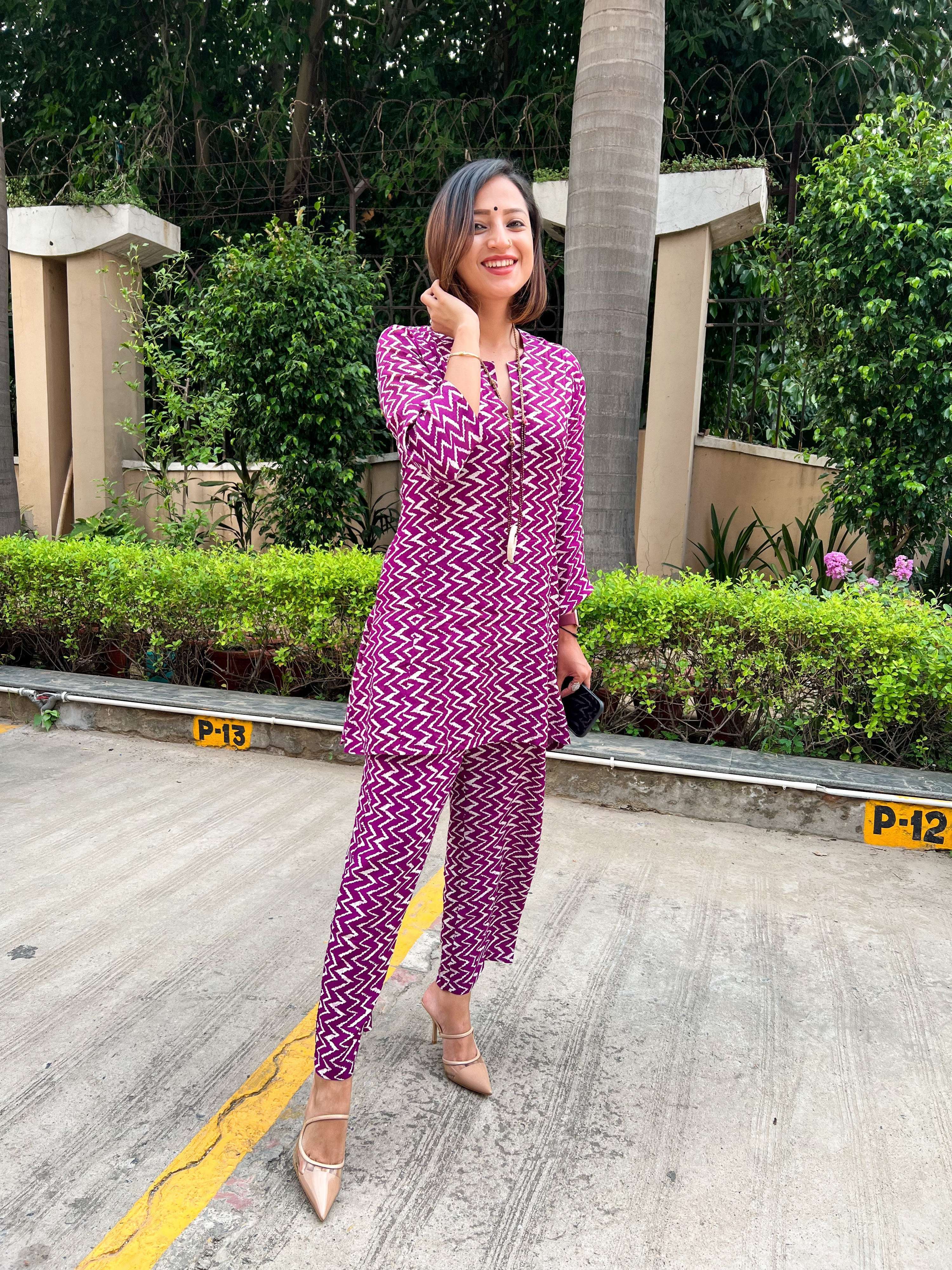 trueBrowns Purple White Lehariya Printed Silk Co-Ord Set