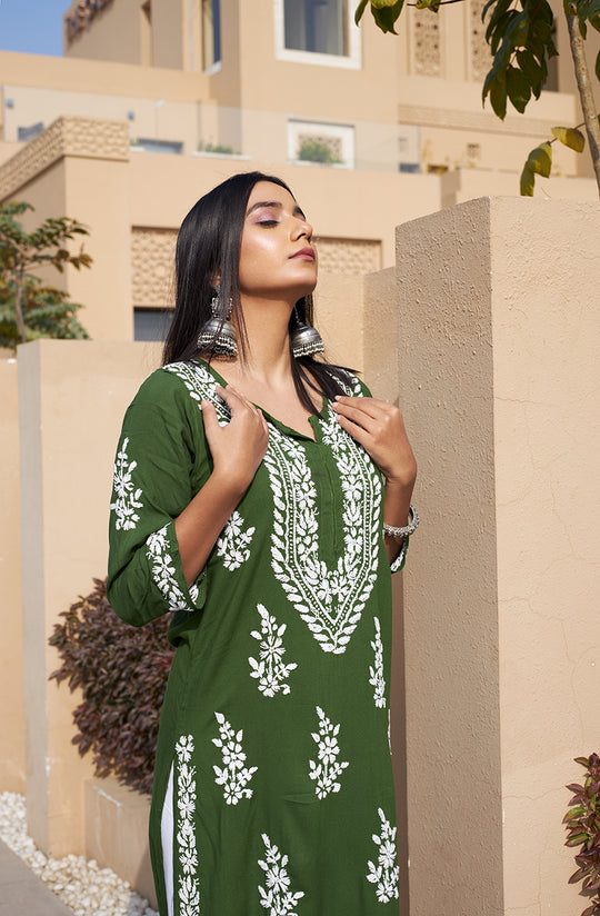 Rangreza Ethnic Liya Chikankari Rayon Kurta Green