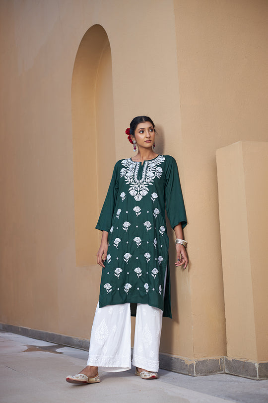 Rangreza Ethnic Chikankari Rayon Kurta Green