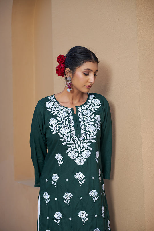 Rangreza Ethnic Chikankari Rayon Kurta Green