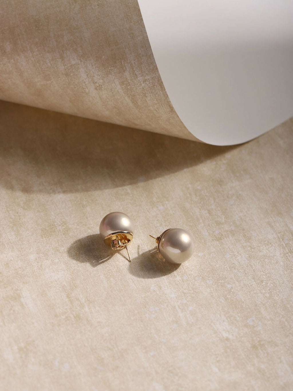 Grey Shine Pearl Studs- Ruby Raang