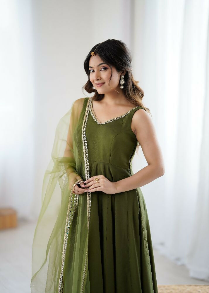 Joban Fashion Mehndi Kurta Set Chanderi Sequence Embroidery Work