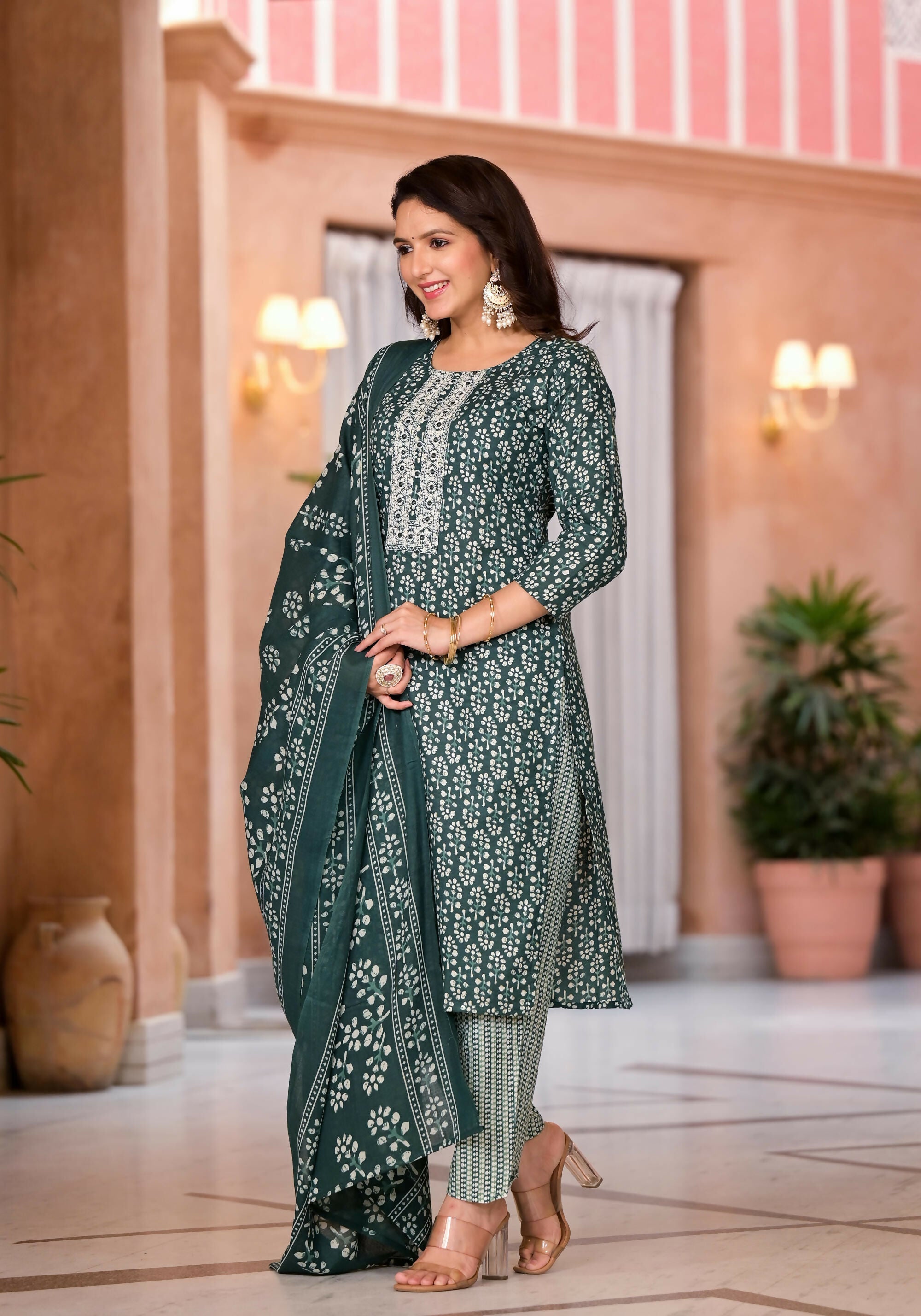 Juniper Women's Green Floral Printed Cotton Kurta Set With Thread & Mirror Work