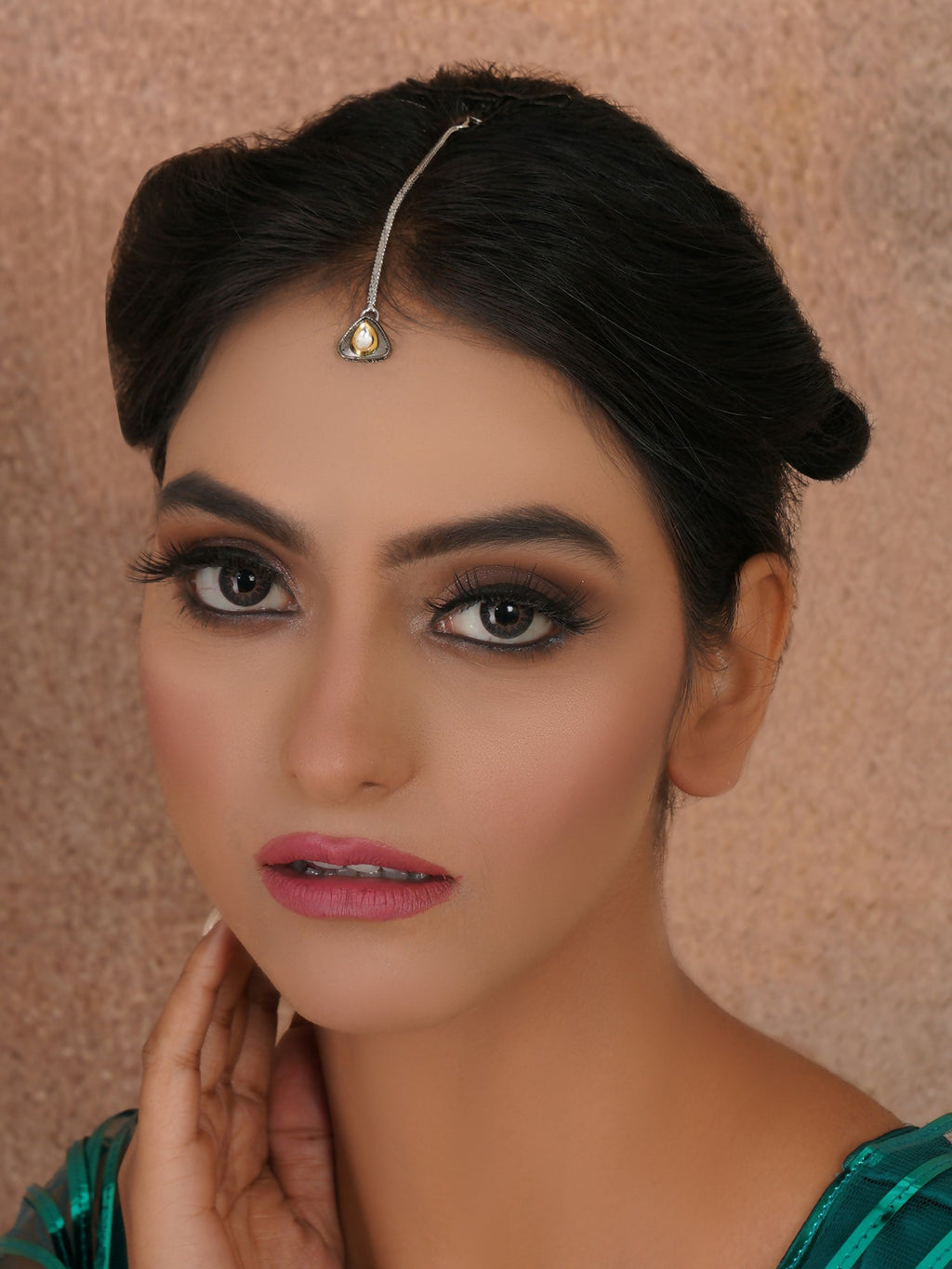 Dual Tone Kundan Maang Tikka (silver) - Ruby Raang