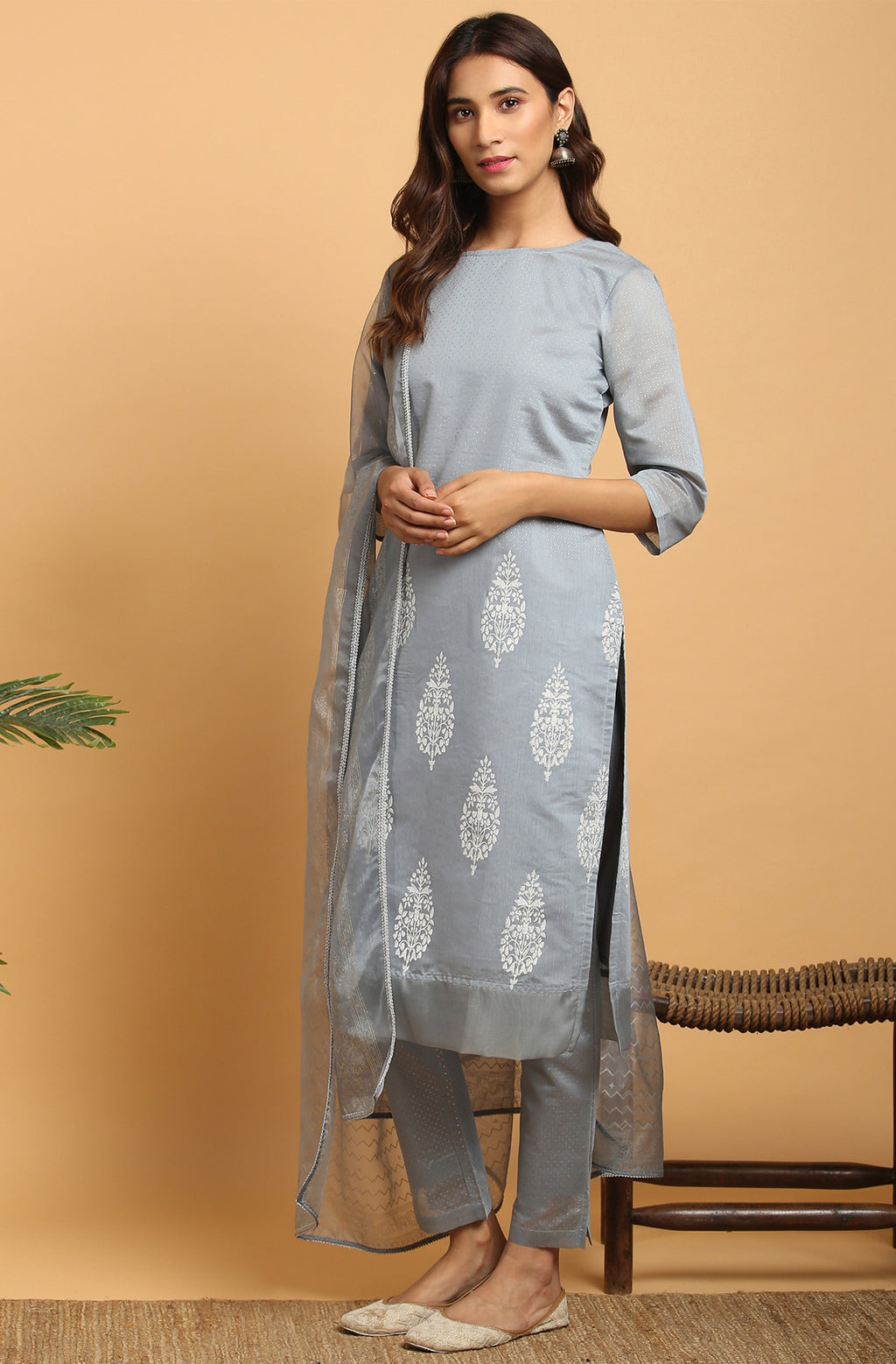 Janasya Women's Grey Poly Chanderi Ethnic Motifs Kurta With Pant And Dupatta