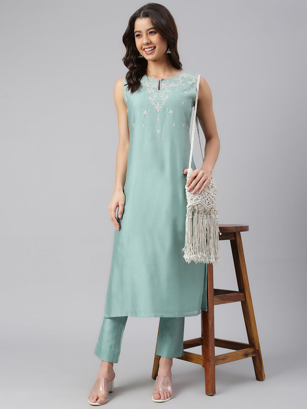 Janasya Women's Sea Green Chanderi Silk Solid Kurta With Pant
