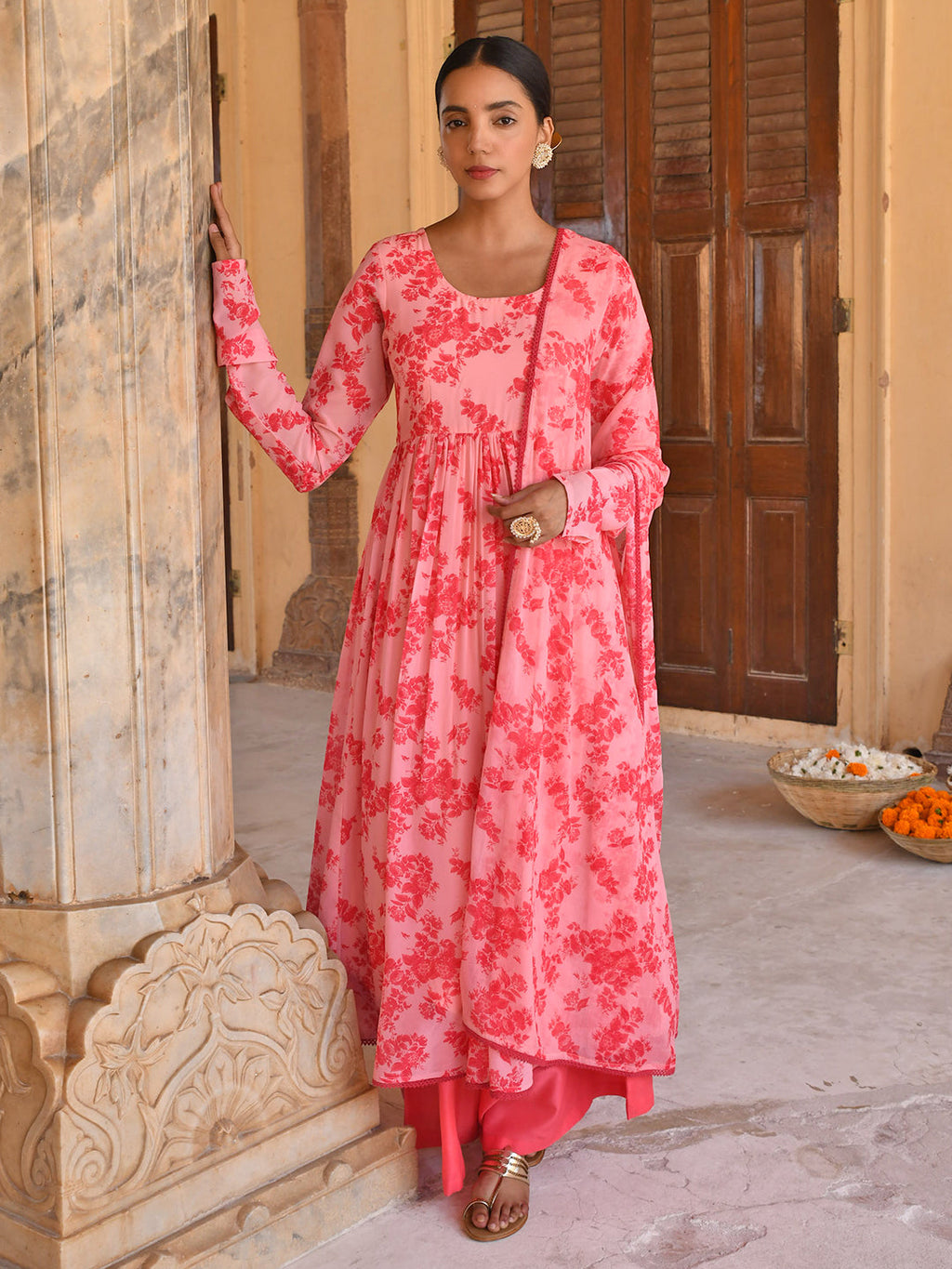 Janasya Women's Peach Georgette Floral Print Kurta With Flared Palazzo And Dupatta