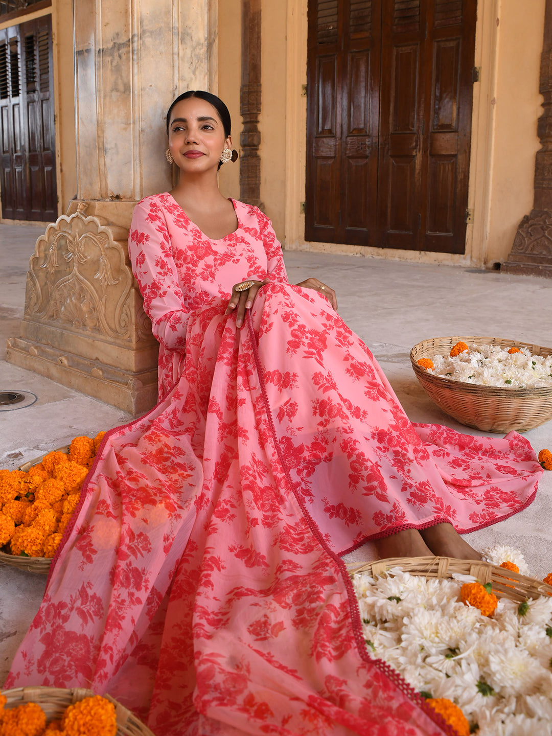 Janasya Women's Peach Georgette Floral Print Kurta With Flared Palazzo And Dupatta