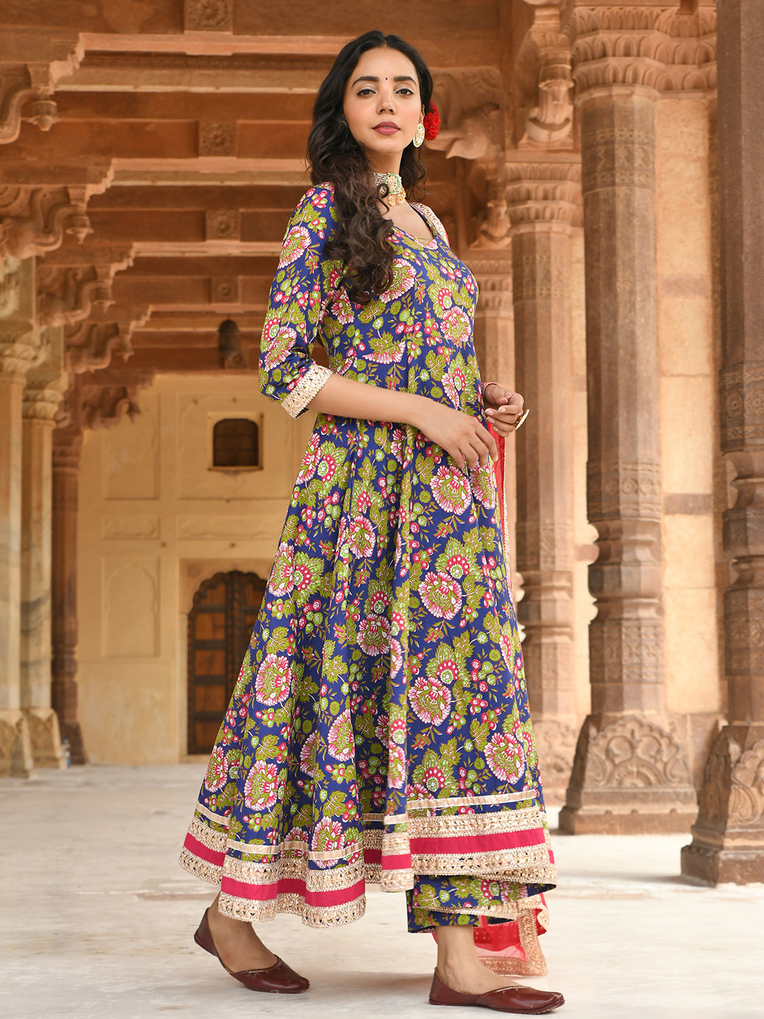 Janasya Women's Blue Cotton Floral Block Print Kurta With Pant And Dupatta