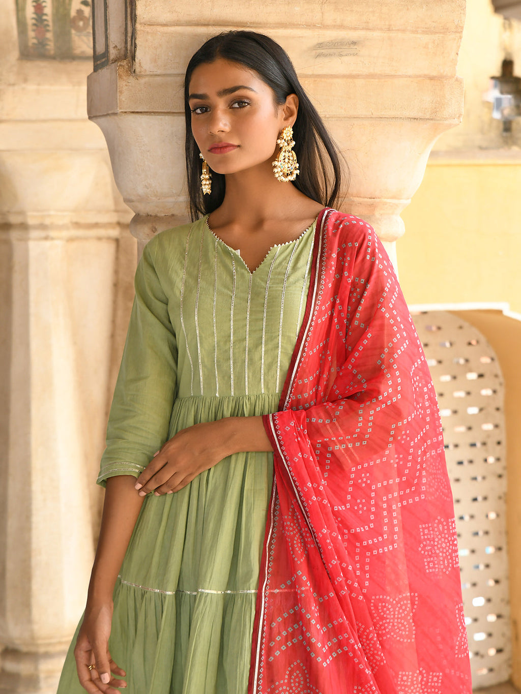 Janasya Women's Pastel Green Cotton Solid Kurta With Pant And Dupatta