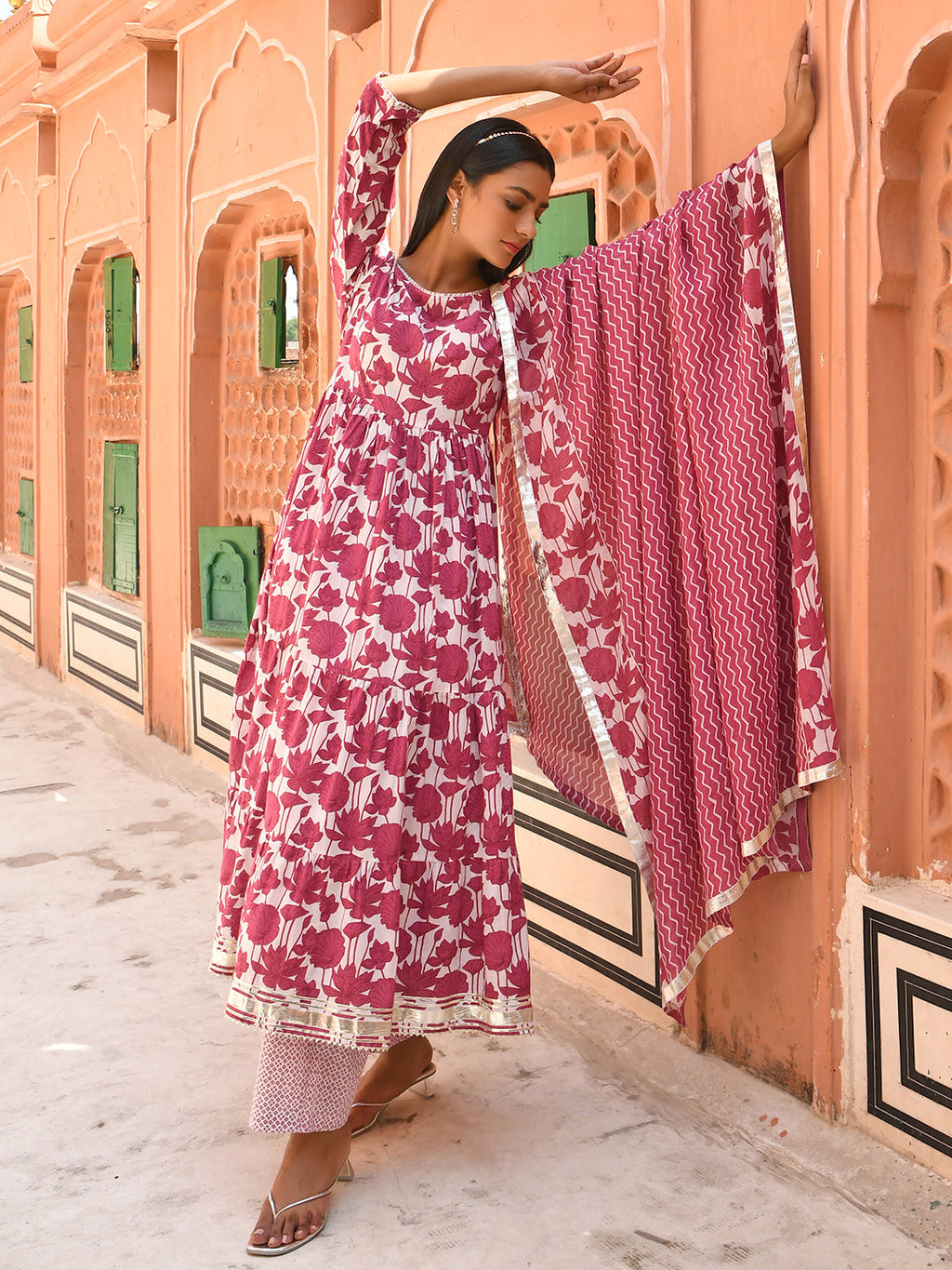 Janasya Women's White Cotton Floral Print Kurta With Palazzo And Dupatta