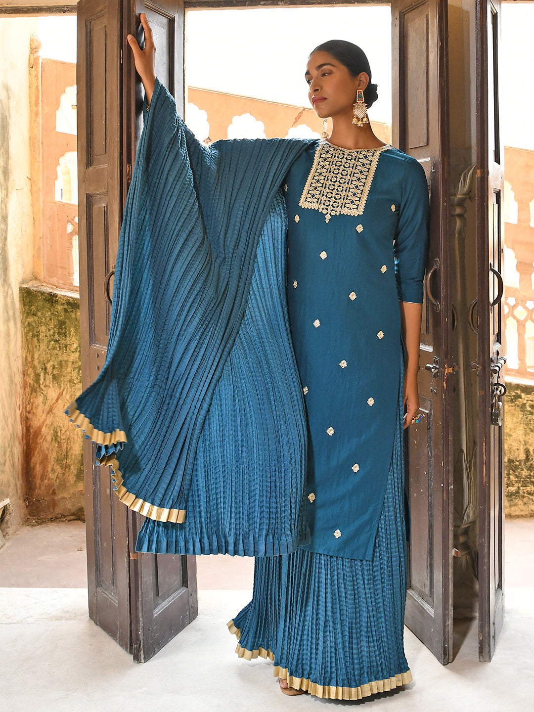 Janasya Women's Teal Blue Chinon Embroidered Kurta With Skirt And Dupatta