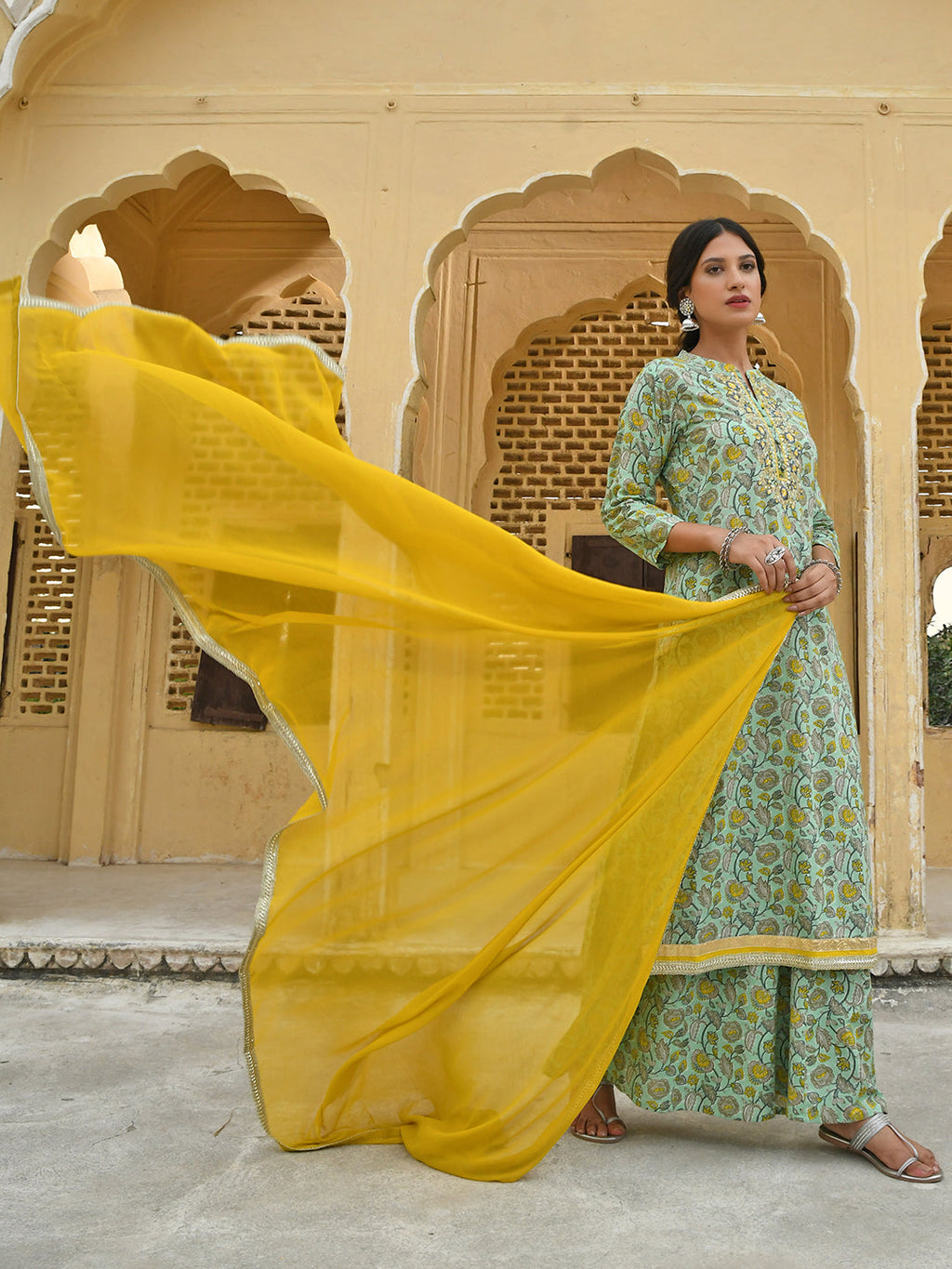 Janasya Women's Light Green Cotton Floral Print Kurta With Flared Palazzo And Dupatta