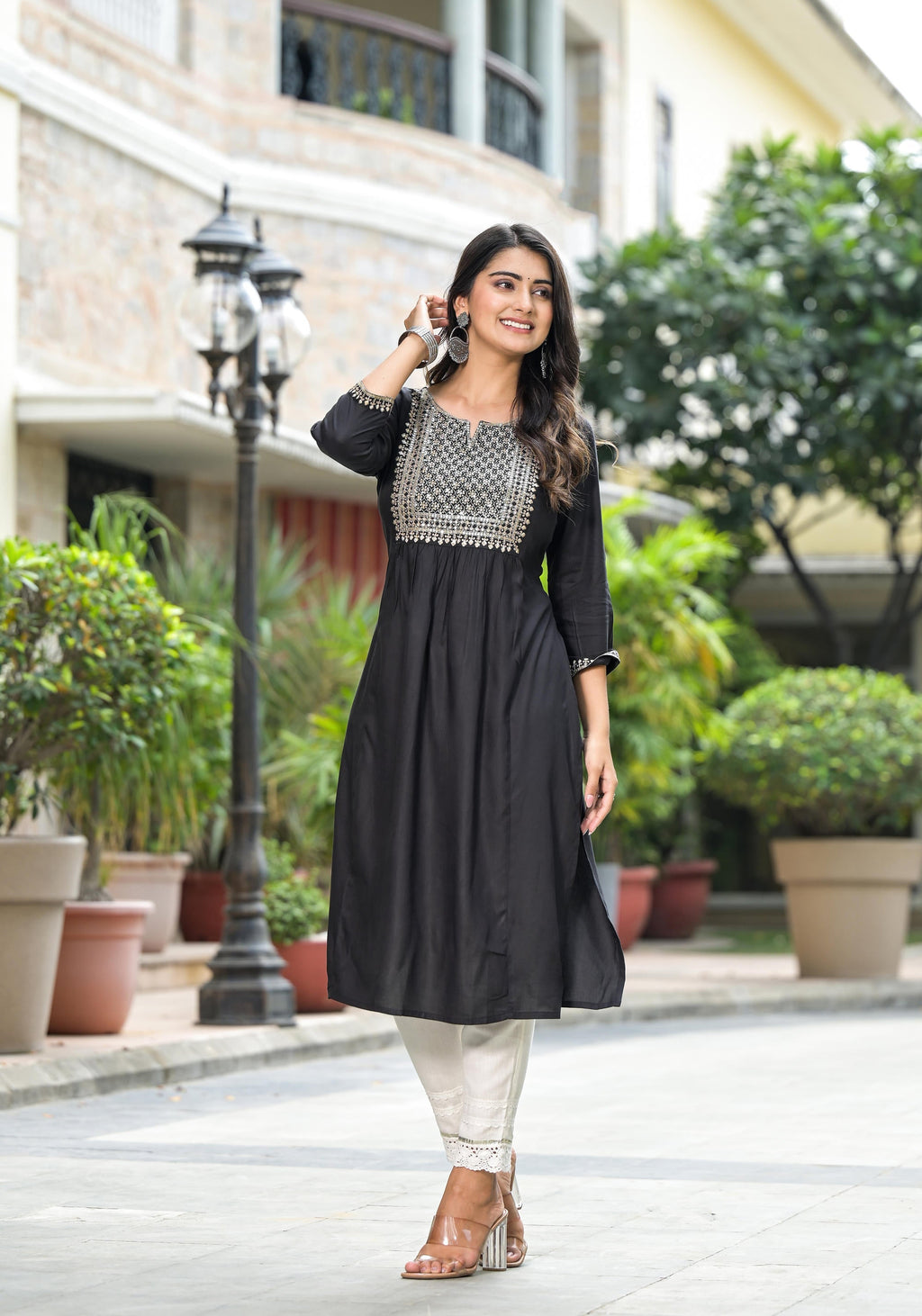 Juniper Women's Black Solid Rayon Kurta With Zari & Sequins