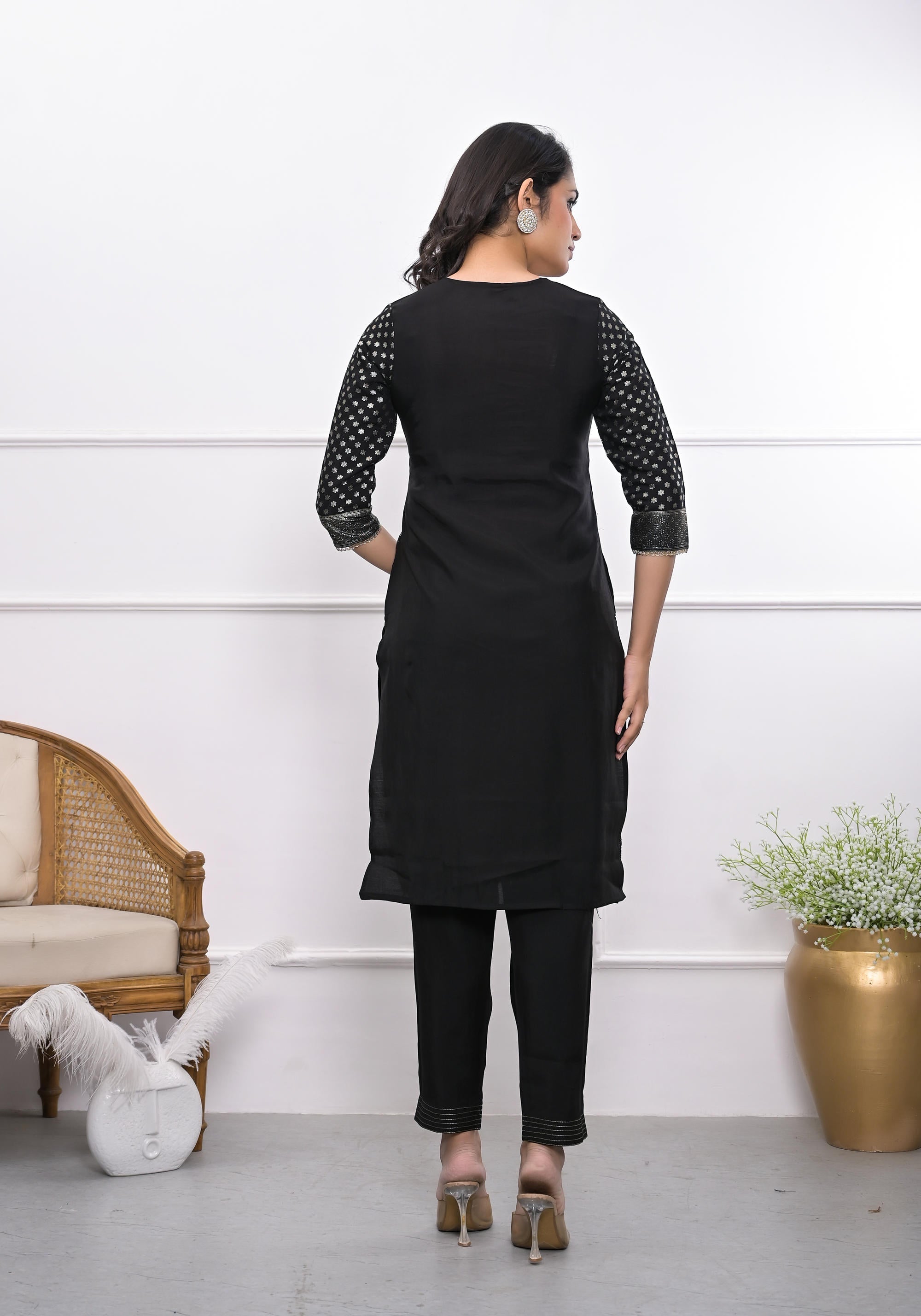 Juniper Women's Black Ethnic Motif Printed Silk Kurta Set With Zari Work
