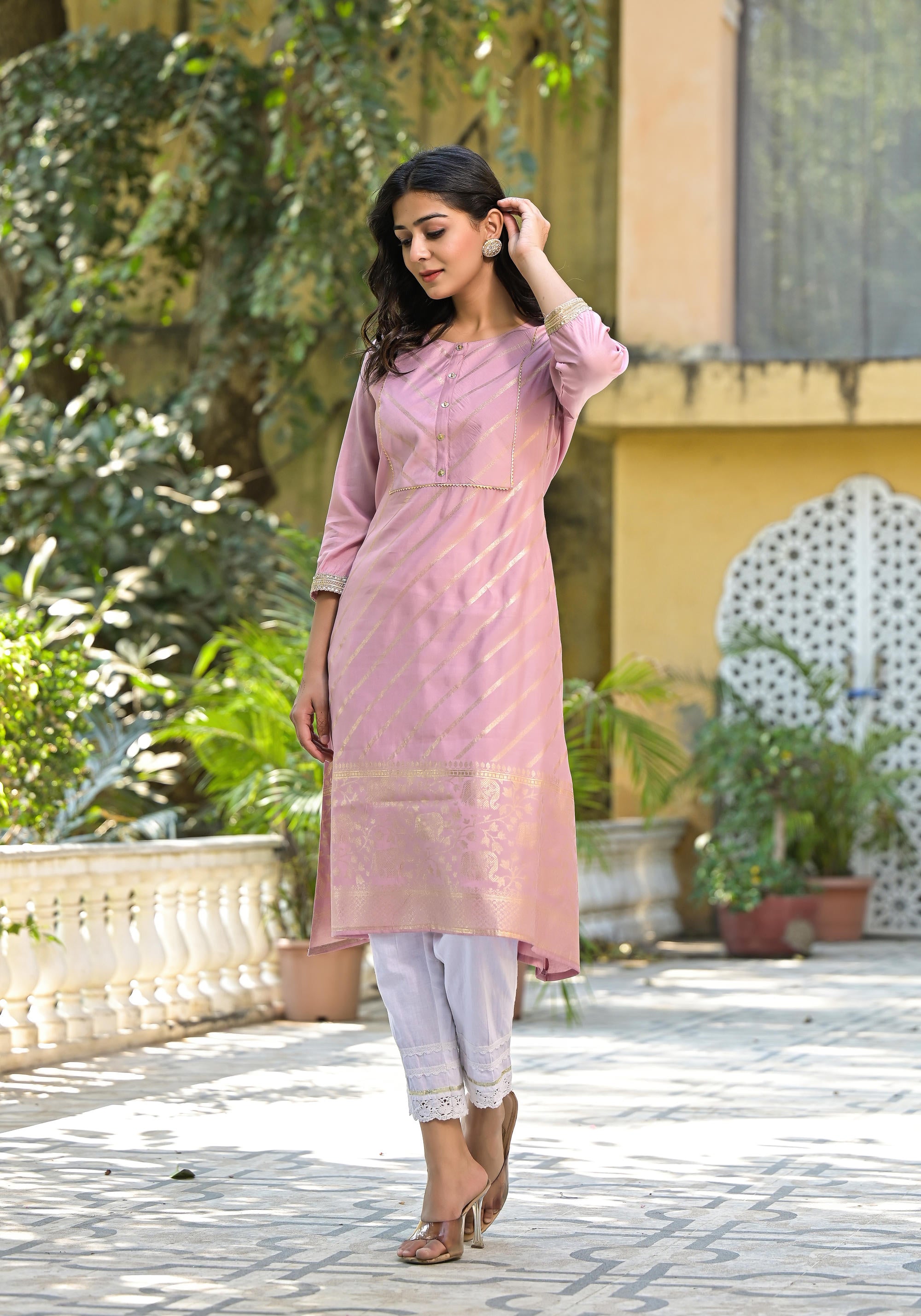 Juniper Women's Pink Floral Printed A-Line Tusser Silk Kurta