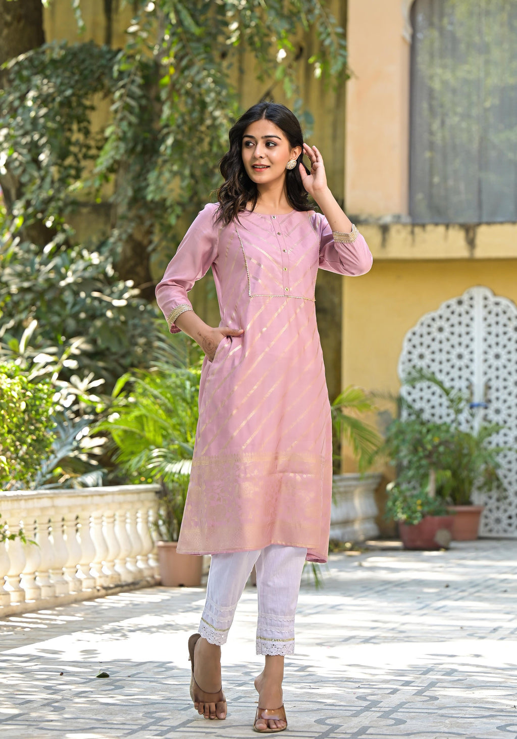 Juniper Women's Pink Floral Printed A-Line Tusser Silk Kurta